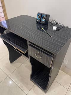 Home used Computer Table