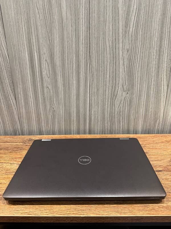 Dell latitude 5300 2 in 1 2