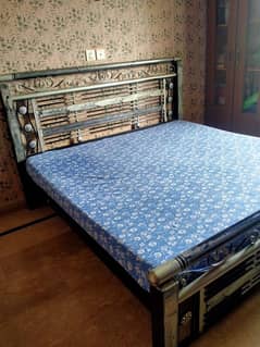 Iron bed 6x6