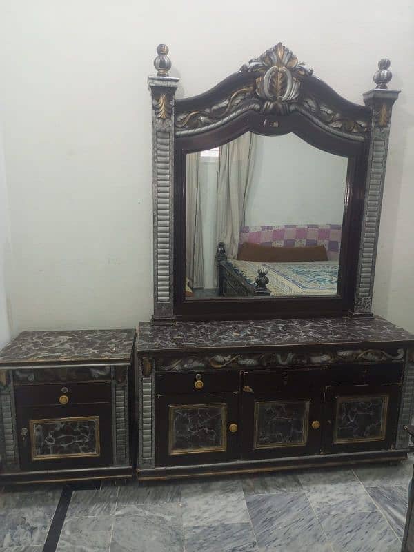 1 bed , 2 side table & dressing table 1