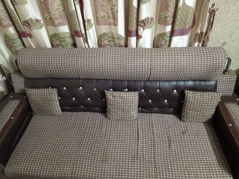 5 seater sofa 4