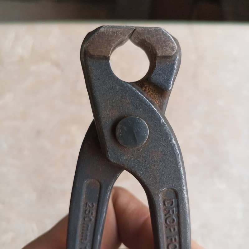 Imported Zamboor / Cobbler Pincer / Cutting Pliers 0