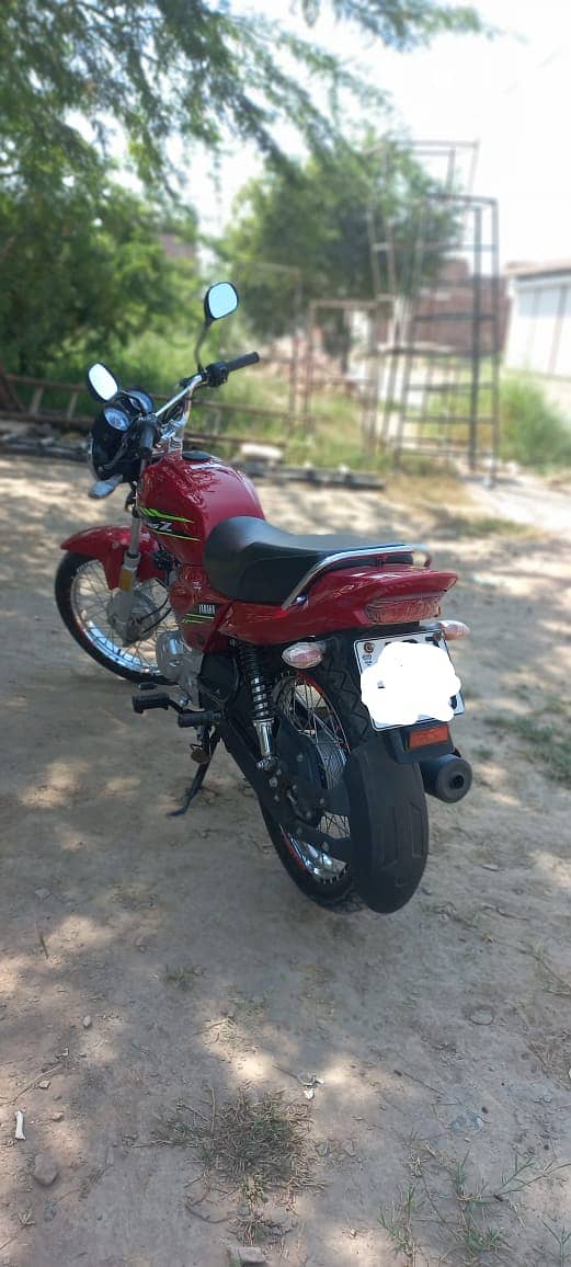 argent sale Yamaha YB125-z 1