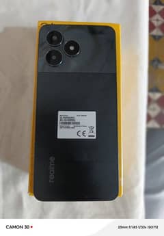 Realms c51 4gb 64 GB. warranty me hy full box 0