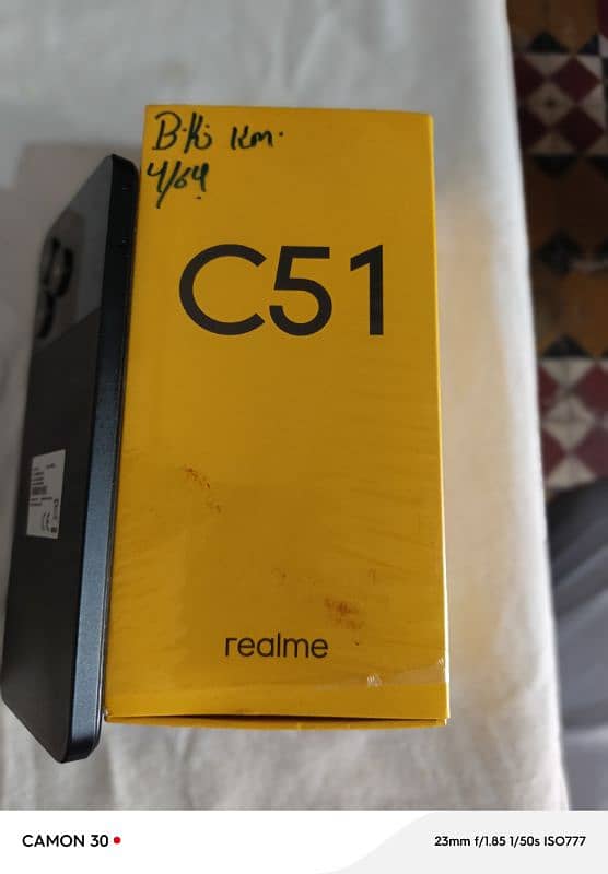 Realms c51 4gb 64 GB. warranty me hy full box 2