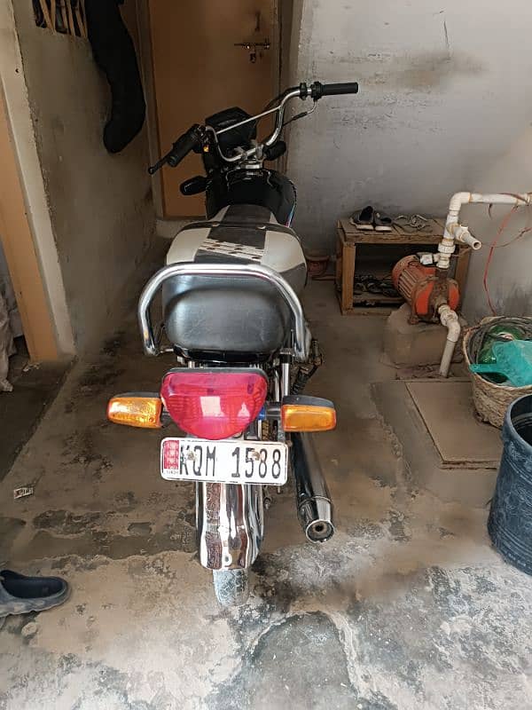 urgent sale Honda 70 need money 5