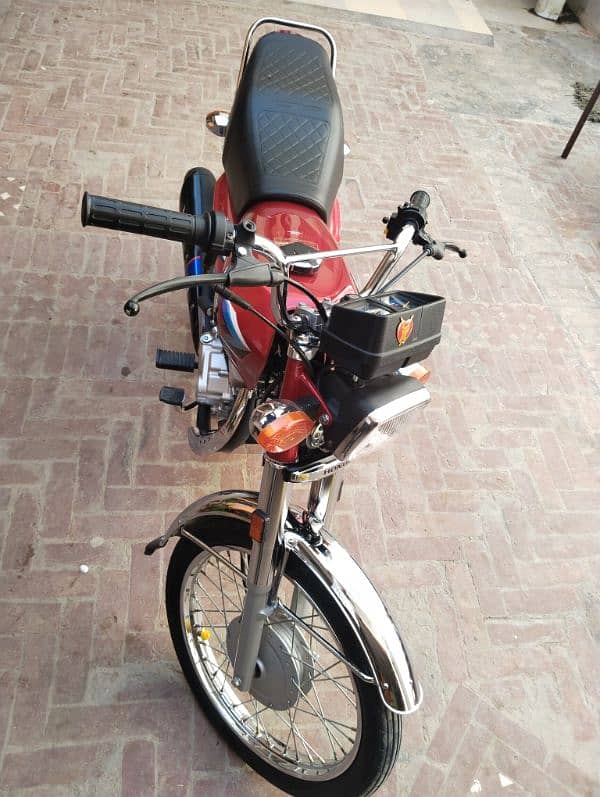 Honda 125 2024 Model Red 0/3/0/1/7/0/1/5/8/8/2 4