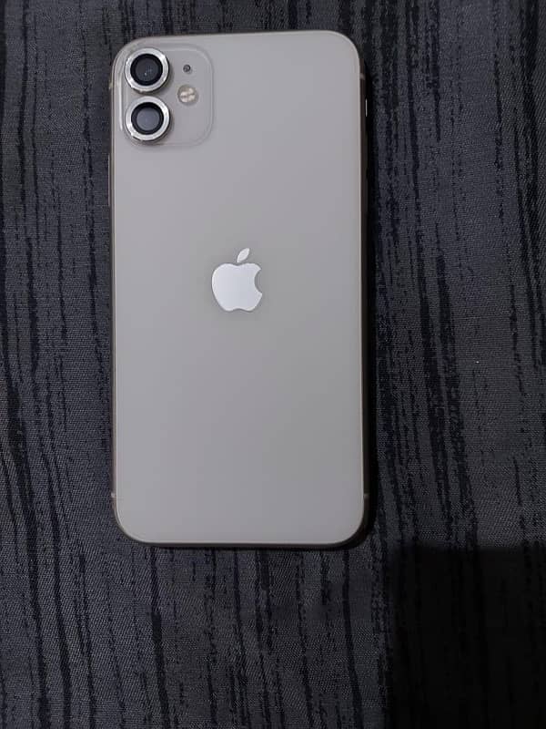 IPhone 11 64 Gg White colour 0