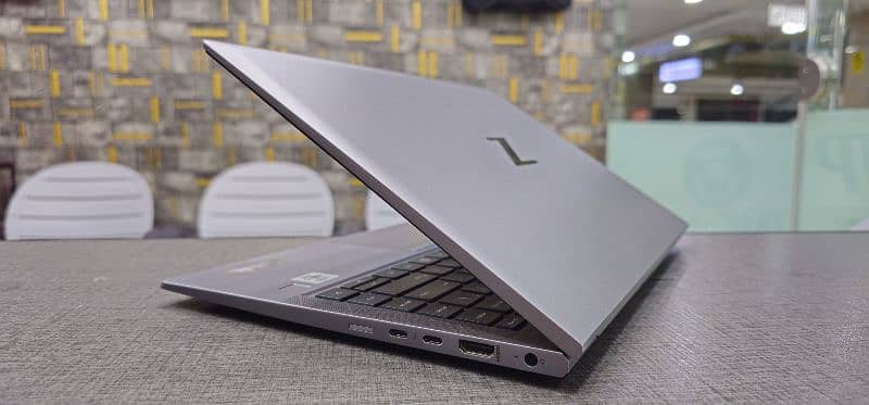 Hp Zbook fire fly 14 G7 Core i5 10th generation 3