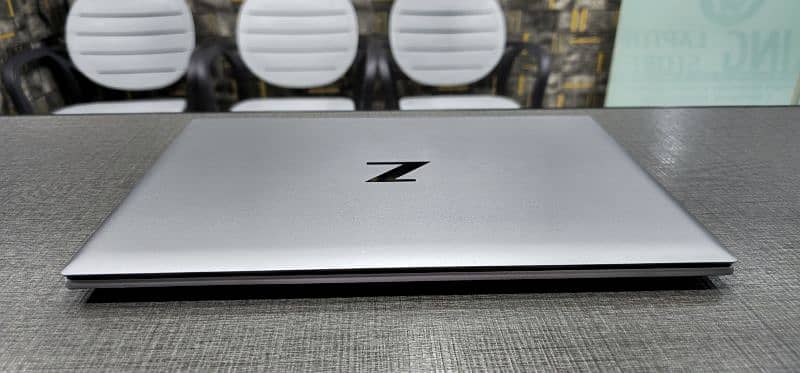 Hp Zbook fire fly 14 G7 Core i5 10th generation 18