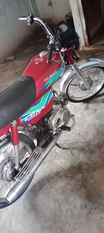 Honda cd 70 18 model islamabad nmbr 2