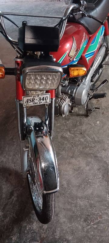 Honda cd 70 18 model islamabad nmbr 4