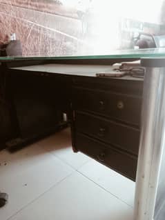 Office table