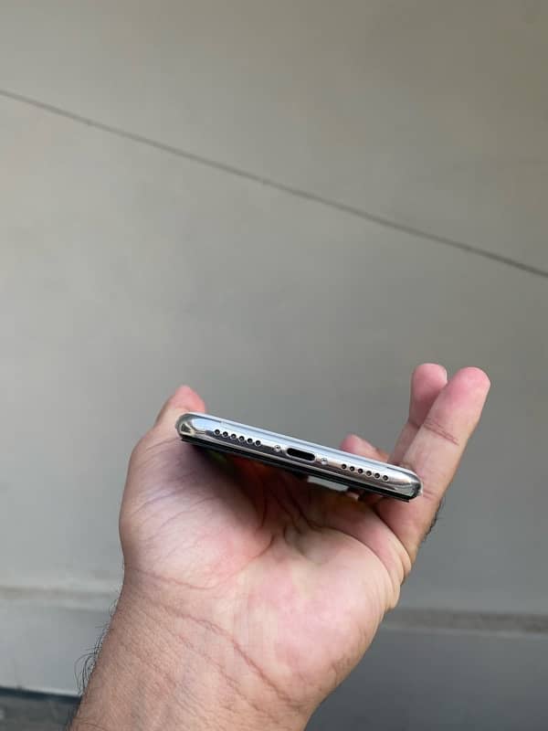 Iphone X 256 gb pta approved geniune set neat and clean 4