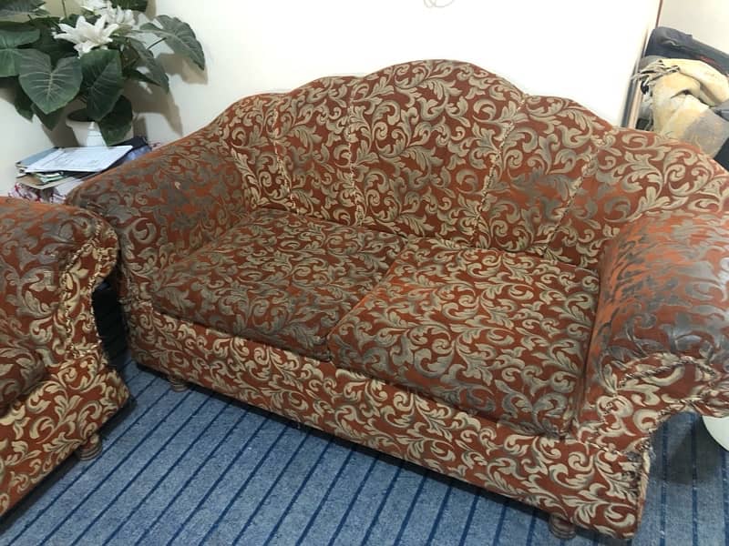 Sofa set of red color along with cream flower design 2