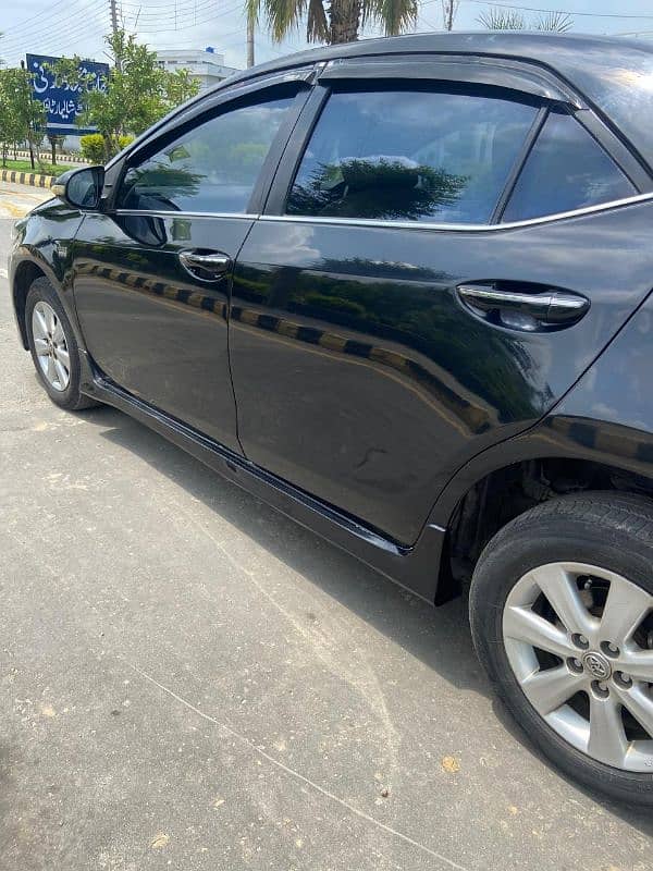 Toyota Corolla Altis 2015 6