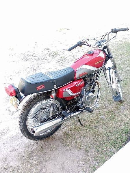 Antique Honda 125 for sale in excellent condition location Rawalpindi 3