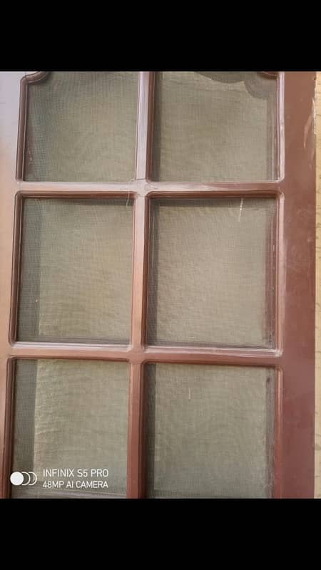 wooden net door ( 2 pics) excellent condition 3