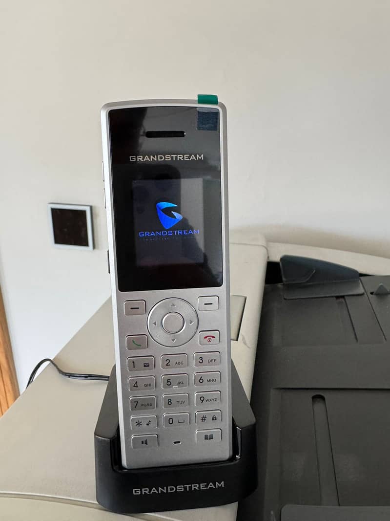 Grandstream SIP WP-810 Wireless Cordless Phone 5