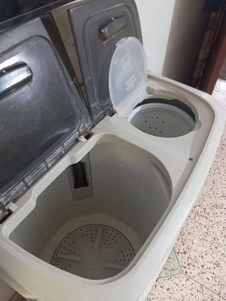 Apex Washing machine with Dryer 4