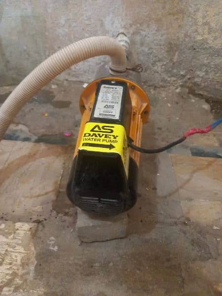 Water Pump In Excellent condition 3