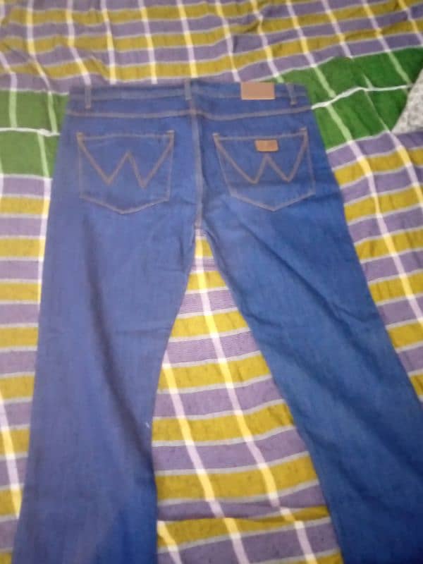 Wrangler brand jeans Blue and Black  west  I think 42 1