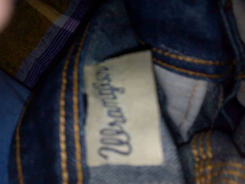 Wrangler brand jeans Blue and Black  west  I think 42 6