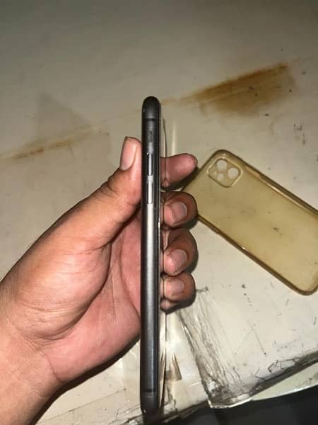 Apple Iphone 11 For sale 3