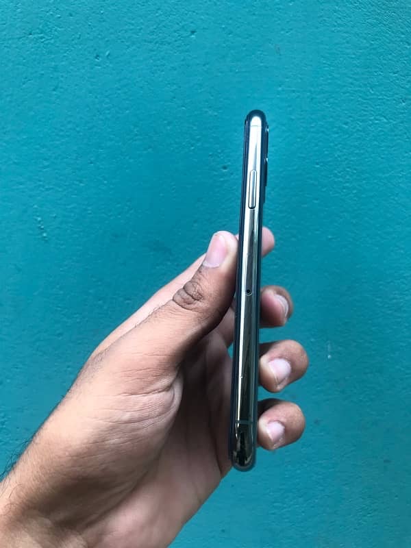 iphone 11 pro 64gb non pta JV 3