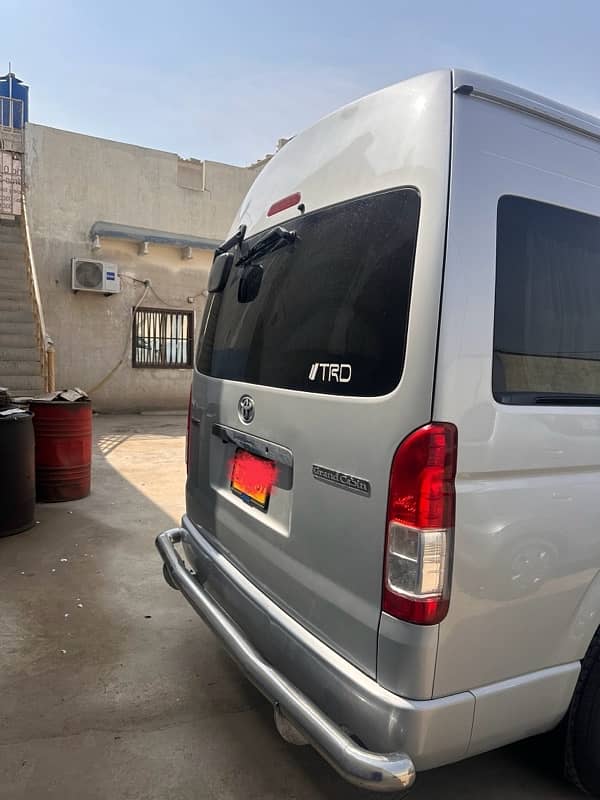 Toyota Hiace 2014 Auto Door 1