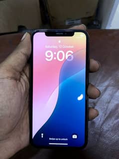 iPhone 11 pro 256 GB 10/10 contact only on WhatsApp 0