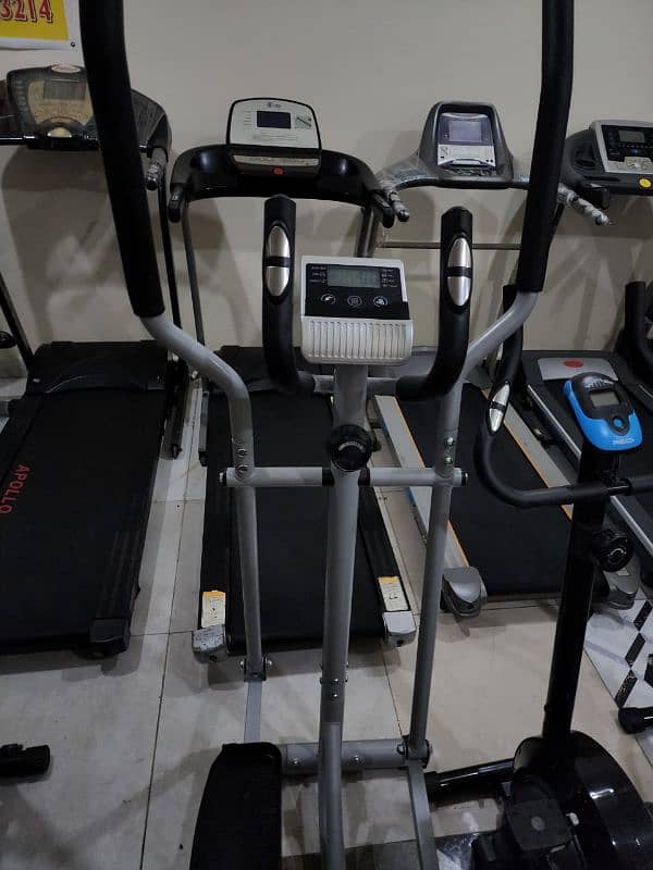 treadmils. (0309 5885468). ellapticals. spin bikes. gym cycles. 7