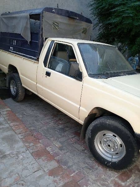 Mitsubishi pick up 1