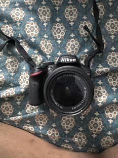 NIKON D3200