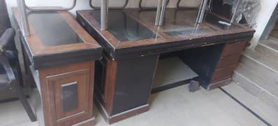 Office Exacutive table and chair for sale 0