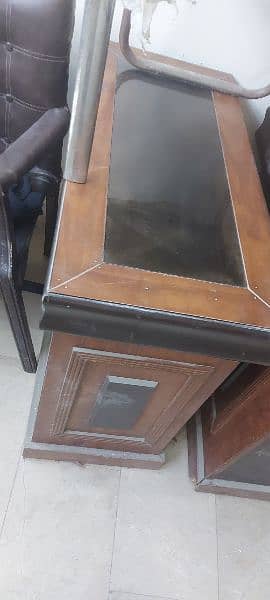 Office Exacutive table and chair for sale 1