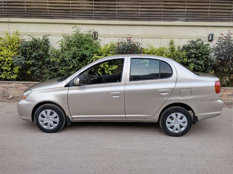 Toyota Platz 1.3 2004/2007 3