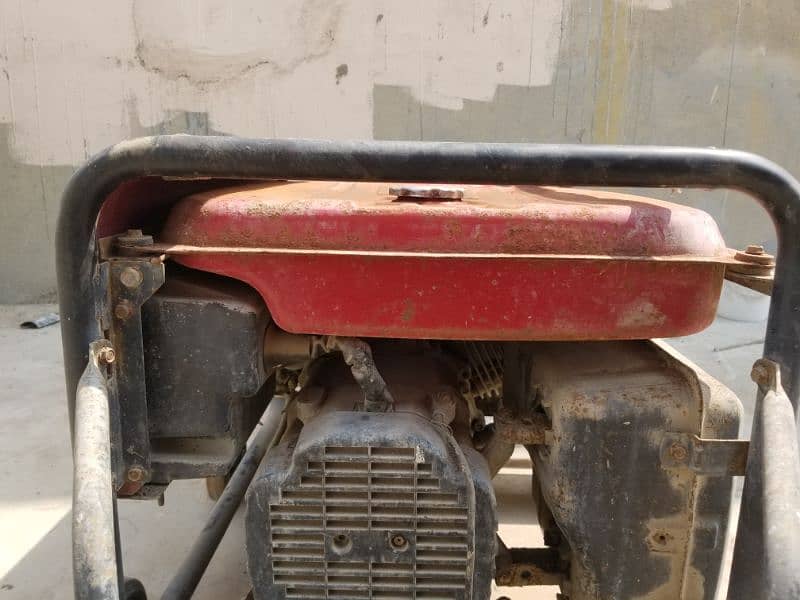 Generator For Sale 6.5 KVA Elemax 11