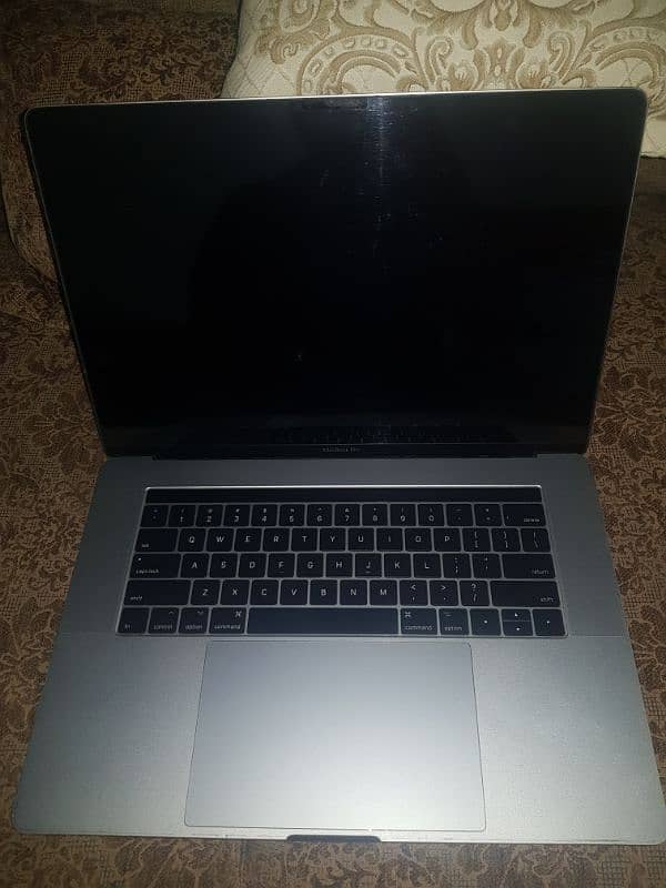 Macbook Pro 2017 15' for sale 3