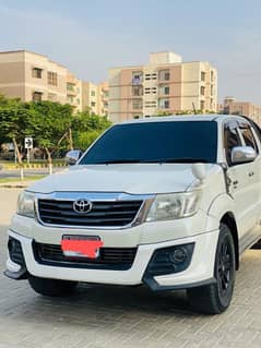 Toyota Hilux Vigo Champ G 0