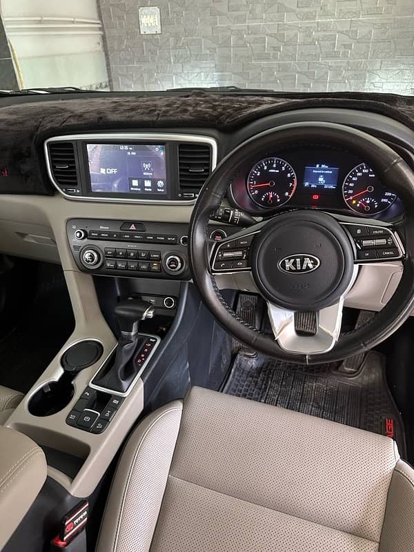 KIA Sportage 2022 13