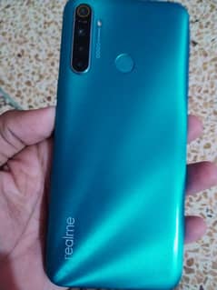 Realme 5i 4 / 64 gb available only kit 0