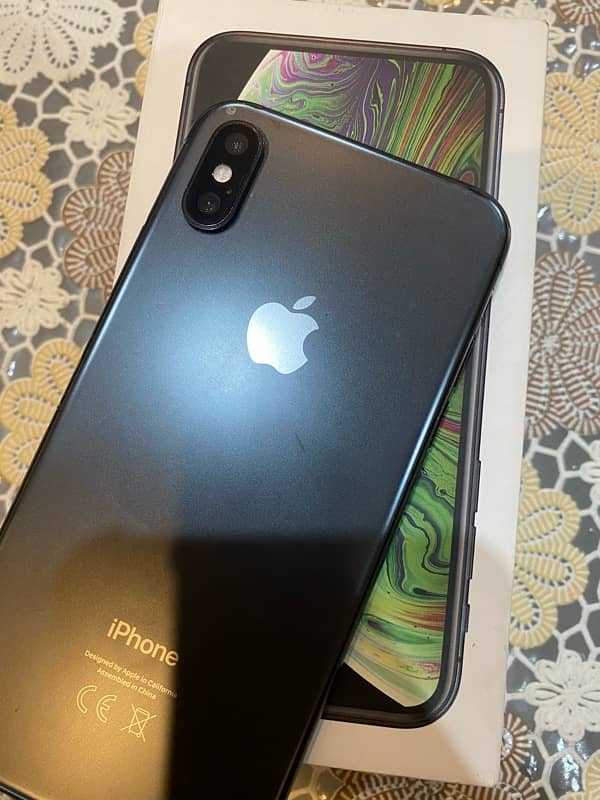 Iphone xs 64 Gb 5