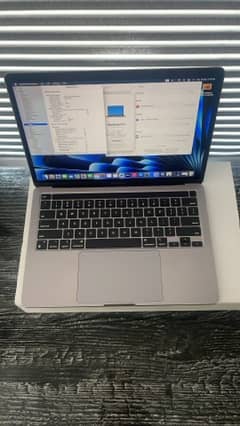 Macbook Pro 2020 M1Chip 13”inch 16Gb Ram 1TB SSD 0