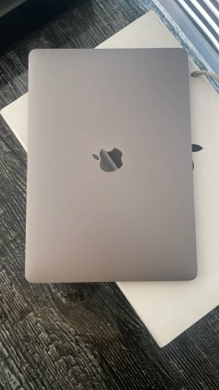 Macbook Pro 2020 M1Chip 13”inch 16Gb Ram 1TB SSD 1