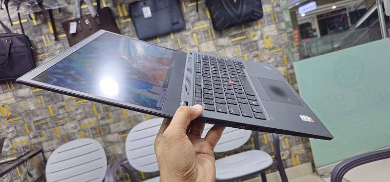 Lenovo ThinkPad T14 S Core i7 11th generation 15