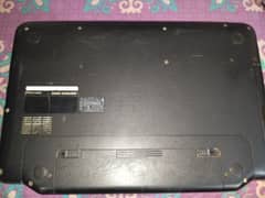 DELL inspirion N5050 0