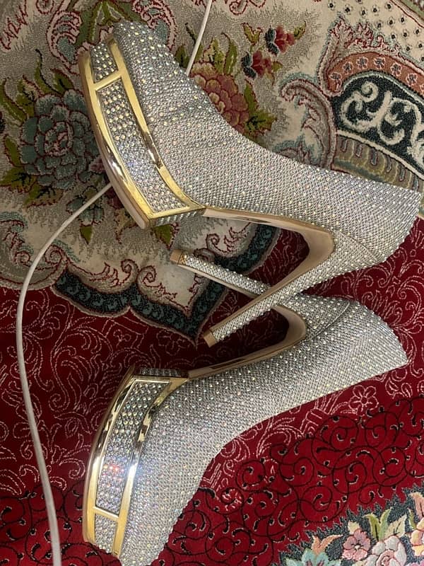 brand new fancy heels in very reasonable price 3