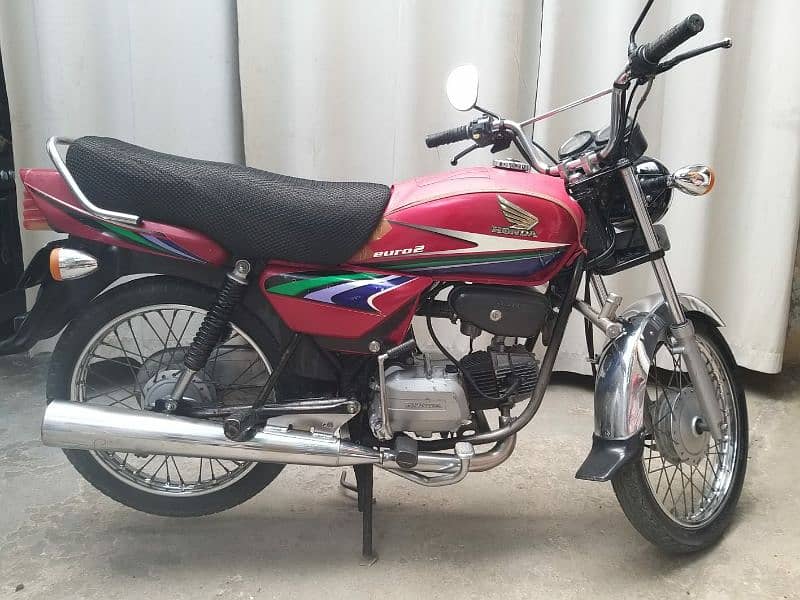 Honda CD 100 Motorcycle 0