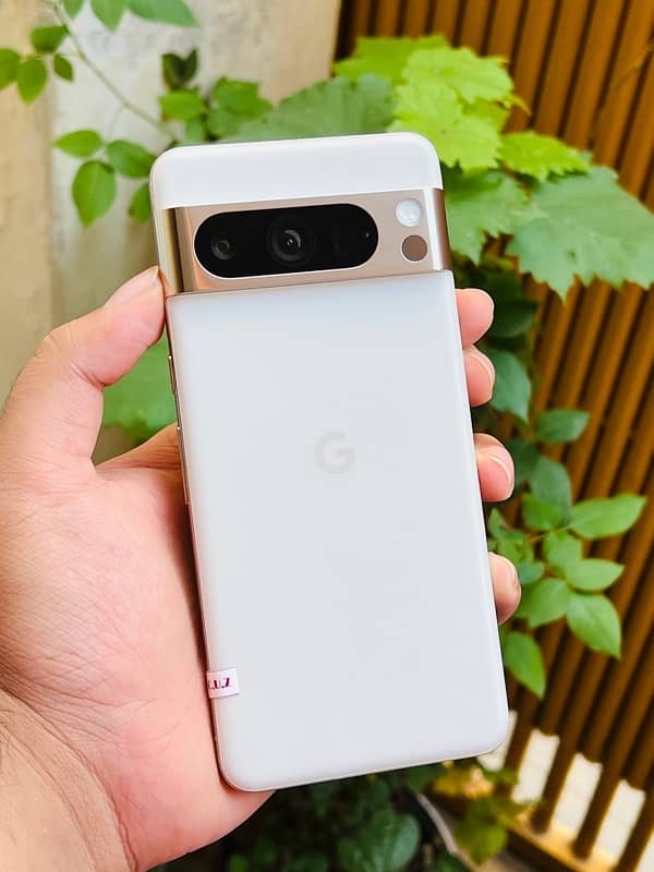 Google Pixel 8 Pro 8